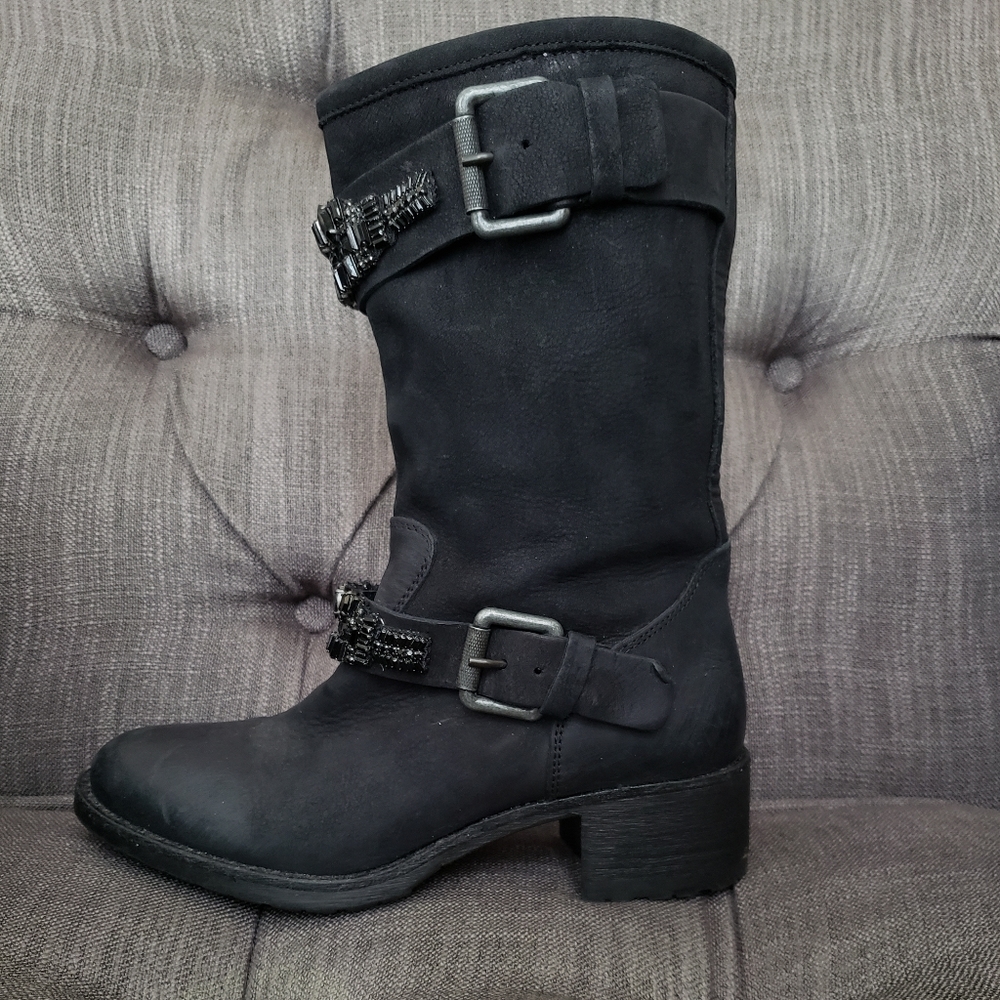 🎀Vera Wang Lavender Label Leather Boots 7.5